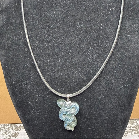 Laborite snake necklace handmade leather cord - Picture 6 of 8